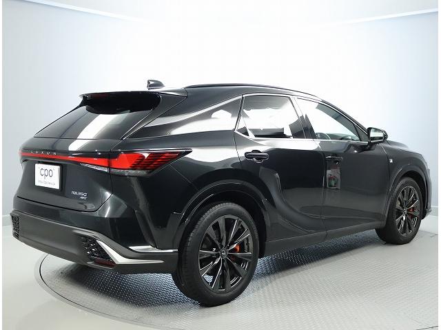 ＲＸ ＲＸ３５０　Ｆスポーツ　認定中古車ＣＰＯ　パノラマルーフ　ルーフレール　デジタルインナーミラー　輻射ヒーター（運転席・助手席）　Ｆ　ＳＰＯＲＴ専用オレンジブレーキキャリパー（2枚目）