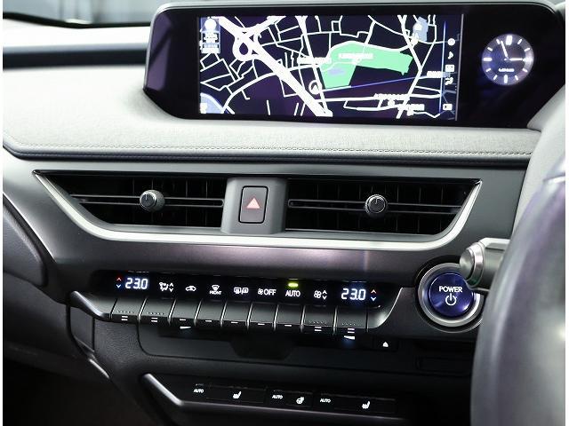 UX UX250h バージョンC 認定中古車CPO(17枚目)