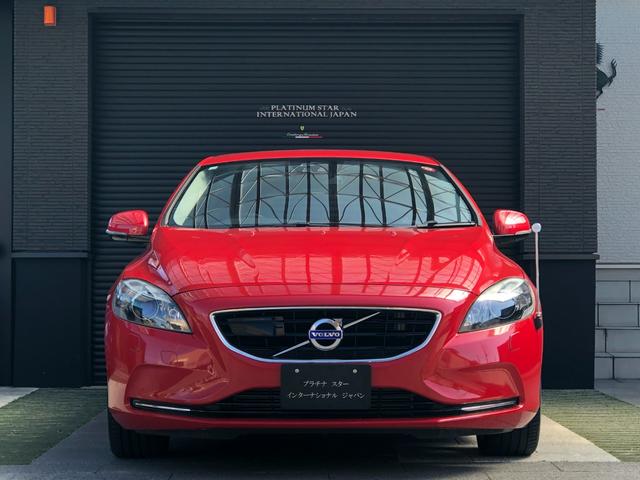 Ｖ４０ Ｔ４　ＳＥ　走行４．０万キロ・カギ２本・取扱説明書・整備記録簿７枚・ＥＴＣ・Ｂｌｕｅｔｏｏｔｈ・地デジＴＶ・純正ナビ・クリアランスソナー・バックカメラ・シートヒーター・オートライト・純正１７インチホイル（70枚目）