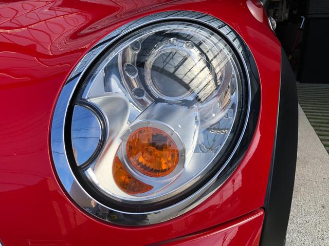 ＭＩＮＩ クーパーＳ　走行５．６万キロ・１オーナー車・禁煙・カギ２本・ディーラー整備記録簿７枚・取扱説明書・ＥＴＣ・キセノン・ヘッドライトウォッシャー・ポータブルナビ・ＴＶ・ＡＵＸ接続・純正１７インチ・ボンネットストライプ（13枚目）