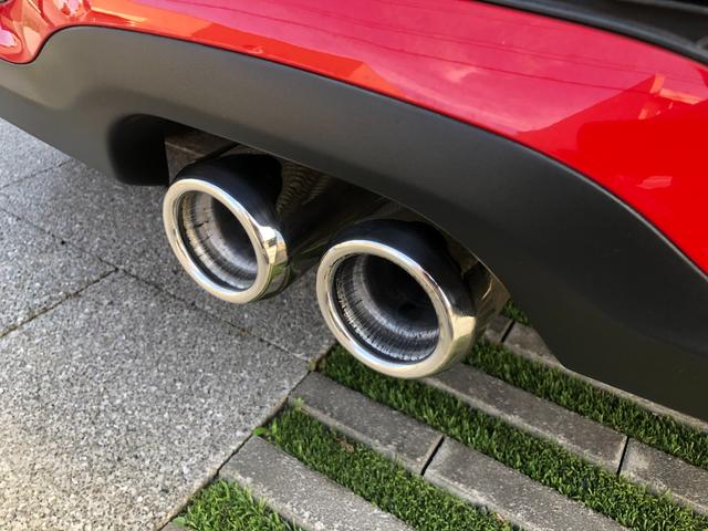 ＭＩＮＩ クーパーＳ　走行５．６万キロ・１オーナー車・禁煙・カギ２本・ディーラー整備記録簿７枚・取扱説明書・ＥＴＣ・キセノン・ヘッドライトウォッシャー・ポータブルナビ・ＴＶ・ＡＵＸ接続・純正１７インチ・ボンネットストライプ（61枚目）