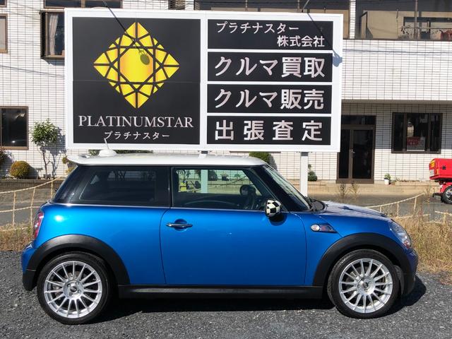 ＭＩＮＩ クーパーＳ　走行４．７万キロ・禁煙・カギ２本・整備記録簿５枚・取扱説明書・ＯＺ１７インチアルミ・ＥＴＣ２．０・ＡＵＸ接続・キセノン・ヘッドライトウォッシャー・ＣＤ・ラジオ・ボンネットストライプ・ドラレコ（3枚目）