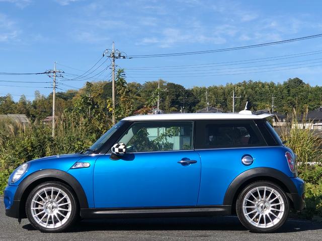 ＭＩＮＩ クーパーＳ　走行４．７万キロ・禁煙・カギ２本・整備記録簿５枚・取扱説明書・ＯＺ１７インチアルミ・ＥＴＣ２．０・ＡＵＸ接続・キセノン・ヘッドライトウォッシャー・ＣＤ・ラジオ・ボンネットストライプ・ドラレコ（10枚目）