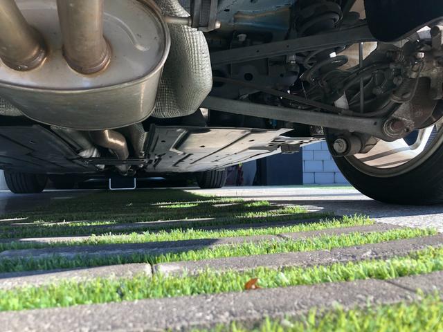 ＭＩＮＩ クーパーＳ　走行４．７万キロ・禁煙・カギ２本・整備記録簿５枚・取扱説明書・ＯＺ１７インチアルミ・ＥＴＣ２．０・ＡＵＸ接続・キセノン・ヘッドライトウォッシャー・ＣＤ・ラジオ・ボンネットストライプ・ドラレコ（20枚目）