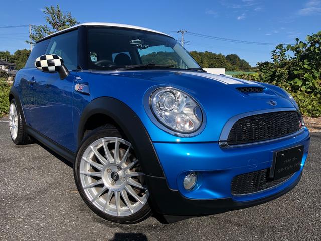 ＭＩＮＩ クーパーＳ　走行４．７万キロ・禁煙・カギ２本・整備記録簿５枚・取扱説明書・ＯＺ１７インチアルミ・ＥＴＣ２．０・ＡＵＸ接続・キセノン・ヘッドライトウォッシャー・ＣＤ・ラジオ・ボンネットストライプ・ドラレコ（22枚目）