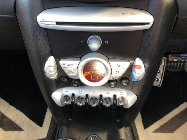 ＭＩＮＩ クーパーＳ　走行４．７万キロ・禁煙・カギ２本・整備記録簿５枚・取扱説明書・ＯＺ１７インチアルミ・ＥＴＣ２．０・ＡＵＸ接続・キセノン・ヘッドライトウォッシャー・ＣＤ・ラジオ・ボンネットストライプ・ドラレコ（33枚目）