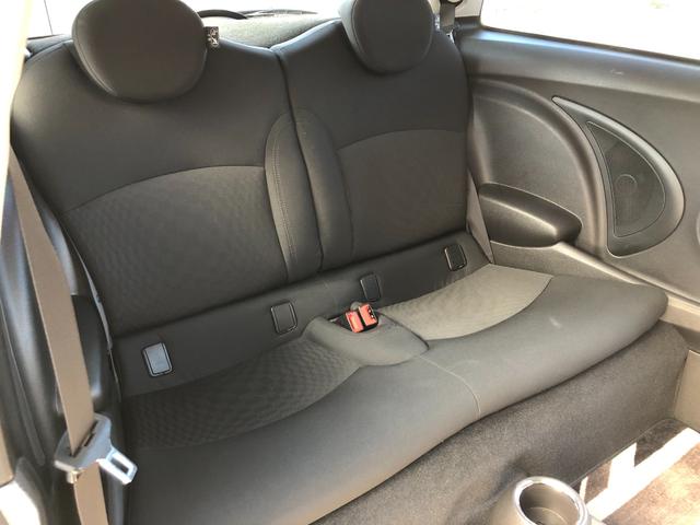 ＭＩＮＩ クーパーＳ　走行４．７万キロ・禁煙・カギ２本・整備記録簿５枚・取扱説明書・ＯＺ１７インチアルミ・ＥＴＣ２．０・ＡＵＸ接続・キセノン・ヘッドライトウォッシャー・ＣＤ・ラジオ・ボンネットストライプ・ドラレコ（50枚目）