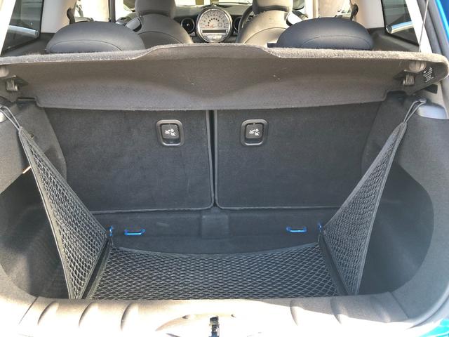 ＭＩＮＩ クーパーＳ　走行４．７万キロ・禁煙・カギ２本・整備記録簿５枚・取扱説明書・ＯＺ１７インチアルミ・ＥＴＣ２．０・ＡＵＸ接続・キセノン・ヘッドライトウォッシャー・ＣＤ・ラジオ・ボンネットストライプ・ドラレコ（51枚目）