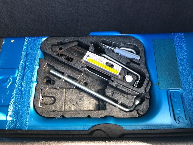 ＭＩＮＩ クーパーＳ　走行４．７万キロ・禁煙・カギ２本・整備記録簿５枚・取扱説明書・ＯＺ１７インチアルミ・ＥＴＣ２．０・ＡＵＸ接続・キセノン・ヘッドライトウォッシャー・ＣＤ・ラジオ・ボンネットストライプ・ドラレコ（53枚目）