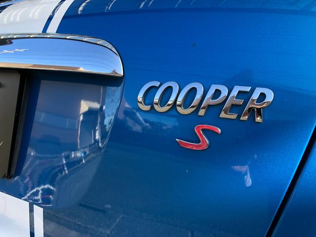 ＭＩＮＩ クーパーＳ　走行４．７万キロ・禁煙・カギ２本・整備記録簿５枚・取扱説明書・ＯＺ１７インチアルミ・ＥＴＣ２．０・ＡＵＸ接続・キセノン・ヘッドライトウォッシャー・ＣＤ・ラジオ・ボンネットストライプ・ドラレコ（60枚目）