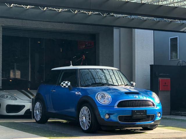 ＭＩＮＩ クーパーＳ　走行４．７万キロ・禁煙・カギ２本・整備記録簿５枚・取扱説明書・ＯＺ１７インチアルミ・ＥＴＣ２．０・ＡＵＸ接続・キセノン・ヘッドライトウォッシャー・ＣＤ・ラジオ・ボンネットストライプ・ドラレコ（65枚目）