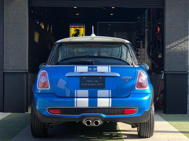 ＭＩＮＩ クーパーＳ　走行４．７万キロ・禁煙・カギ２本・整備記録簿５枚・取扱説明書・ＯＺ１７インチアルミ・ＥＴＣ２．０・ＡＵＸ接続・キセノン・ヘッドライトウォッシャー・ＣＤ・ラジオ・ボンネットストライプ・ドラレコ（70枚目）