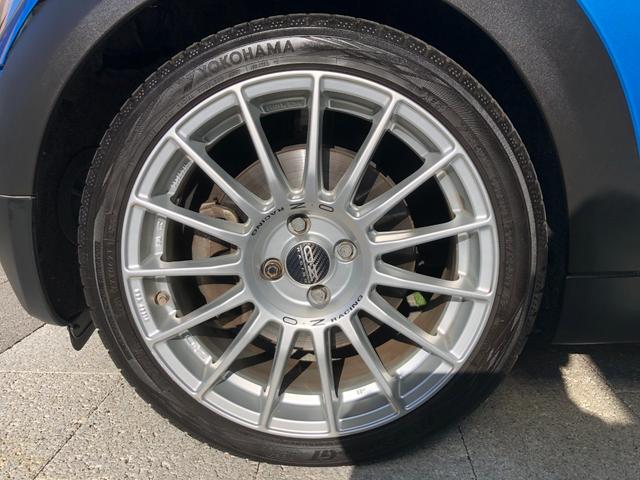 ＭＩＮＩ クーパーＳ　走行４．７万キロ・禁煙・カギ２本・整備記録簿５枚・取扱説明書・ＯＺ１７インチアルミ・ＥＴＣ２．０・ＡＵＸ接続・キセノン・ヘッドライトウォッシャー・ＣＤ・ラジオ・ボンネットストライプ・ドラレコ（71枚目）