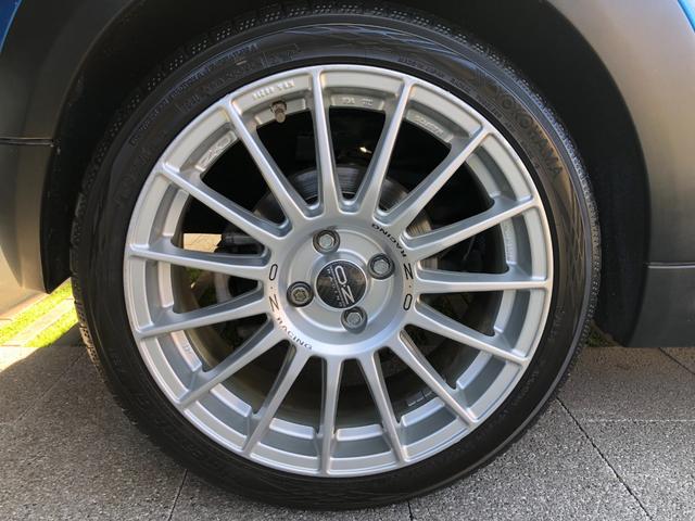 ＭＩＮＩ クーパーＳ　走行４．７万キロ・禁煙・カギ２本・整備記録簿５枚・取扱説明書・ＯＺ１７インチアルミ・ＥＴＣ２．０・ＡＵＸ接続・キセノン・ヘッドライトウォッシャー・ＣＤ・ラジオ・ボンネットストライプ・ドラレコ（73枚目）