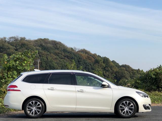 308 SW アリュール ブルーHDi 走行8.1万キロ・禁煙・取説・記録簿・純正ナビ・地デジTV・バックカメラ・ETC2.0・取説・記録簿・クリアランスソナー・プライバシーガラスリア3面・ルーフレール・キセノン・ヘッドライトウォッシャー(10枚目)