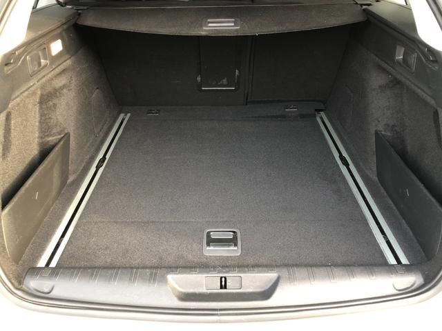 308 SW アリュール ブルーHDi 走行8.1万キロ・禁煙・取説・記録簿・純正ナビ・地デジTV・バックカメラ・ETC2.0・取説・記録簿・クリアランスソナー・プライバシーガラスリア3面・ルーフレール・キセノン・ヘッドライトウォッシャー(51枚目)