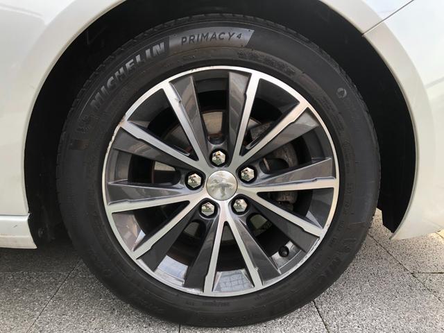 308 SW アリュール ブルーHDi 走行8.1万キロ・禁煙・取説・記録簿・純正ナビ・地デジTV・バックカメラ・ETC2.0・取説・記録簿・クリアランスソナー・プライバシーガラスリア3面・ルーフレール・キセノン・ヘッドライトウォッシャー(74枚目)
