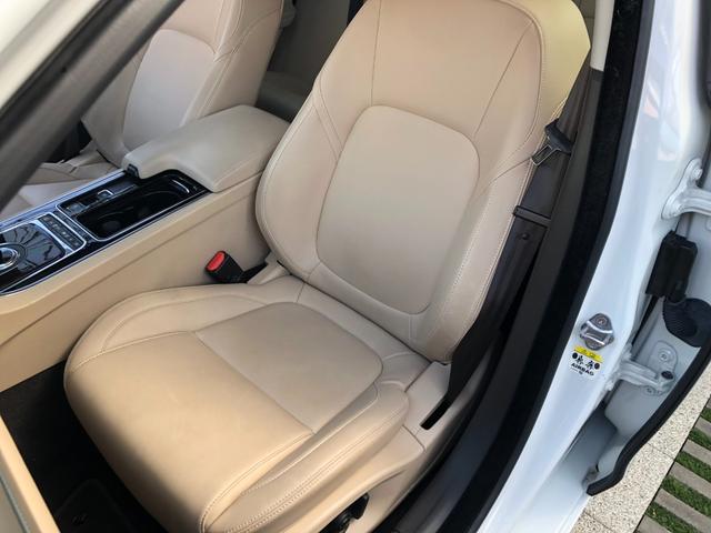 ＸＦ ピュア　禁煙・カギ２本・１オーナー車・ディーラー整備記録簿７枚・取扱説明書・純正ナビ・地デジＴＶ・バックカメラ・クリアランスソナー・キセノン・ヘッドライトウォッシャー・純正１８インチ・本革シート・シートヒター（17枚目）