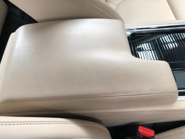 ＸＦ ピュア　禁煙・カギ２本・１オーナー車・ディーラー整備記録簿７枚・取扱説明書・純正ナビ・地デジＴＶ・バックカメラ・クリアランスソナー・キセノン・ヘッドライトウォッシャー・純正１８インチ・本革シート・シートヒター（35枚目）