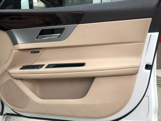 ＸＦ ピュア　禁煙・カギ２本・１オーナー車・ディーラー整備記録簿７枚・取扱説明書・純正ナビ・地デジＴＶ・バックカメラ・クリアランスソナー・キセノン・ヘッドライトウォッシャー・純正１８インチ・本革シート・シートヒター（40枚目）