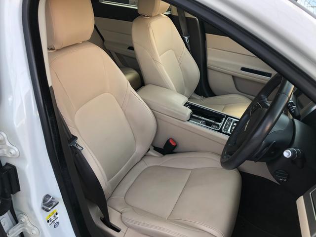 ＸＦ ピュア　禁煙・カギ２本・１オーナー車・ディーラー整備記録簿７枚・取扱説明書・純正ナビ・地デジＴＶ・バックカメラ・クリアランスソナー・キセノン・ヘッドライトウォッシャー・純正１８インチ・本革シート・シートヒター（42枚目）