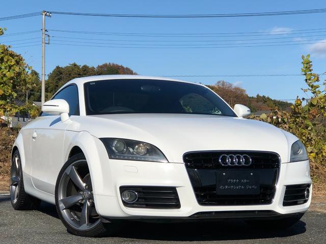 TTクーペ 2.0TFSI 禁煙・カギ2本・記録簿・純正HDDナビ・Bluetooth・地デジTV・バックカメラ・取説・本革シート・シートヒーター・純正オプション19インチアルミ・キセノン・ヘッドライトウォッシャー・パドルシフト(2枚目)