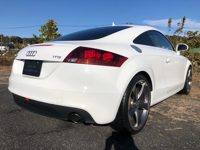 TTクーペ 2.0TFSI 禁煙・カギ2本・記録簿・純正HDDナビ・Bluetooth・地デジTV・バックカメラ・取説・本革シート・シートヒーター・純正オプション19インチアルミ・キセノン・ヘッドライトウォッシャー・パドルシフト(23枚目)