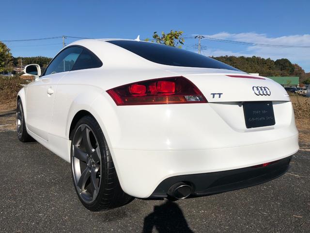 TTクーペ 2.0TFSI 禁煙・カギ2本・記録簿・純正HDDナビ・Bluetooth・地デジTV・バックカメラ・取説・本革シート・シートヒーター・純正オプション19インチアルミ・キセノン・ヘッドライトウォッシャー・パドルシフト(24枚目)