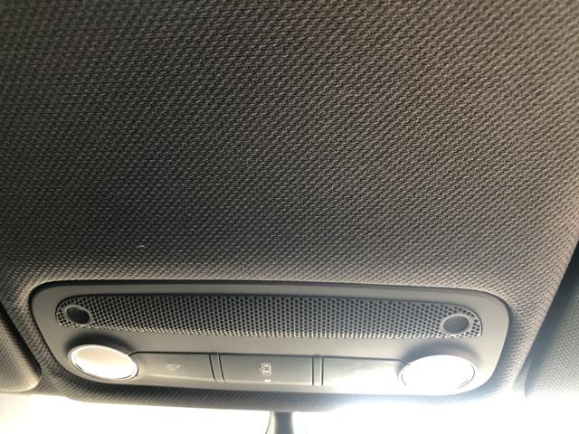 TTクーペ 2.0TFSI 禁煙・カギ2本・記録簿・純正HDDナビ・Bluetooth・地デジTV・バックカメラ・取説・本革シート・シートヒーター・純正オプション19インチアルミ・キセノン・ヘッドライトウォッシャー・パドルシフト(27枚目)