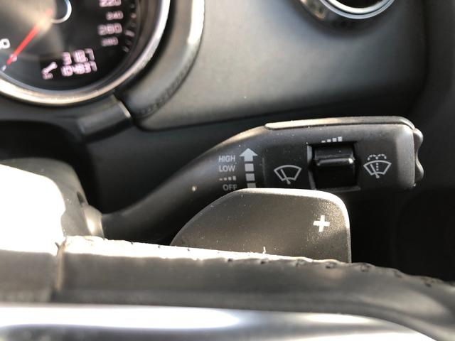 TTクーペ 2.0TFSI 禁煙・カギ2本・記録簿・純正HDDナビ・Bluetooth・地デジTV・バックカメラ・取説・本革シート・シートヒーター・純正オプション19インチアルミ・キセノン・ヘッドライトウォッシャー・パドルシフト(34枚目)
