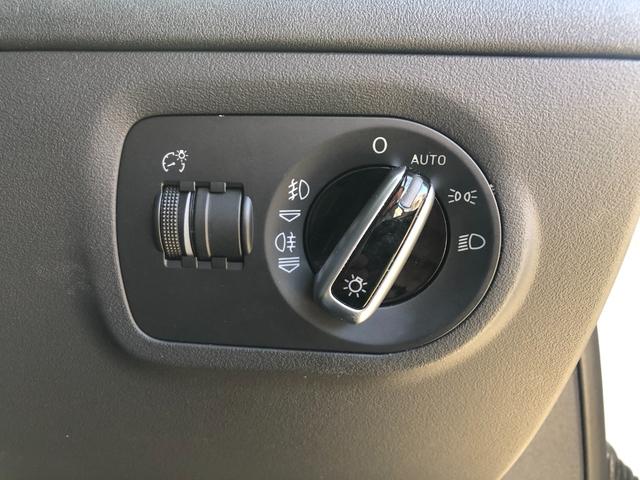 TTクーペ 2.0TFSI 禁煙・カギ2本・記録簿・純正HDDナビ・Bluetooth・地デジTV・バックカメラ・取説・本革シート・シートヒーター・純正オプション19インチアルミ・キセノン・ヘッドライトウォッシャー・パドルシフト(37枚目)