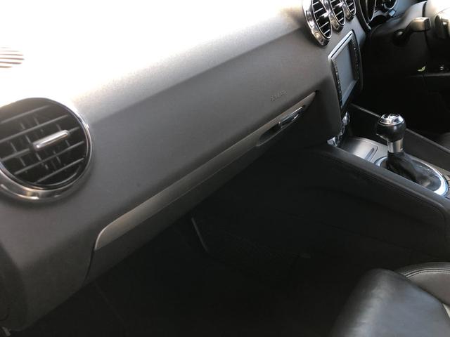 TTクーペ 2.0TFSI 禁煙・カギ2本・記録簿・純正HDDナビ・Bluetooth・地デジTV・バックカメラ・取説・本革シート・シートヒーター・純正オプション19インチアルミ・キセノン・ヘッドライトウォッシャー・パドルシフト(46枚目)