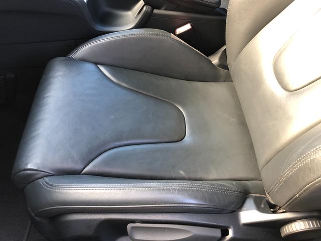 TTクーペ 2.0TFSI 禁煙・カギ2本・記録簿・純正HDDナビ・Bluetooth・地デジTV・バックカメラ・取説・本革シート・シートヒーター・純正オプション19インチアルミ・キセノン・ヘッドライトウォッシャー・パドルシフト(49枚目)