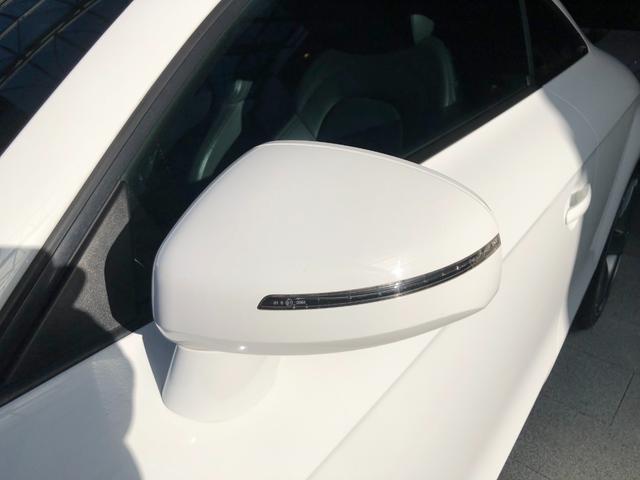 TTクーペ 2.0TFSI 禁煙・カギ2本・記録簿・純正HDDナビ・Bluetooth・地デジTV・バックカメラ・取説・本革シート・シートヒーター・純正オプション19インチアルミ・キセノン・ヘッドライトウォッシャー・パドルシフト(57枚目)