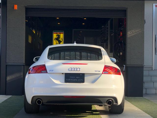 TTクーペ 2.0TFSI 禁煙・カギ2本・記録簿・純正HDDナビ・Bluetooth・地デジTV・バックカメラ・取説・本革シート・シートヒーター・純正オプション19インチアルミ・キセノン・ヘッドライトウォッシャー・パドルシフト(70枚目)
