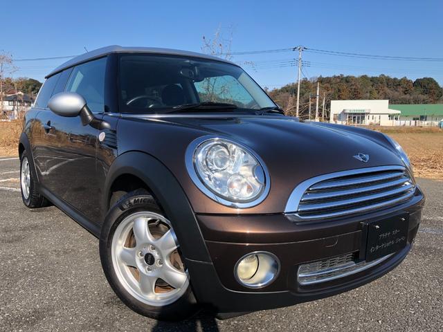 ＭＩＮＩ クーパー　クラブマン　６速ＭＴ・禁煙・ＥＴＣ・ＡＵＸ・ＣＤ・ラジオ・電動格納ミラー・純正１５インチ・プライバシーガラスリア３面・キセノン・ヘッドライトウォッシャー・プッシュスタート・１．６リッター４気筒　直噴ＮＡエンジン（19枚目）