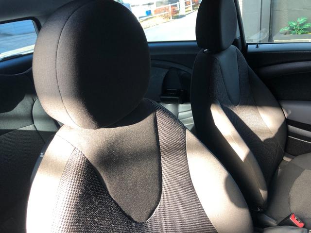 ＭＩＮＩ クーパー　クラブマン　６速ＭＴ・禁煙・ＥＴＣ・ＡＵＸ・ＣＤ・ラジオ・電動格納ミラー・純正１５インチ・プライバシーガラスリア３面・キセノン・ヘッドライトウォッシャー・プッシュスタート・１．６リッター４気筒　直噴ＮＡエンジン（36枚目）