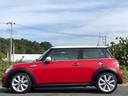 クーパーＳ　走行５．６万キロ・１オーナー車・禁煙・カギ２本・ディーラー整備記録簿７枚・取扱説明書・ＥＴＣ・キセノン・ヘッドライトウォッシャー・ポータブルナビ・ＴＶ・ＡＵＸ接続・純正１７インチ・ボンネットストライプ（10枚目）