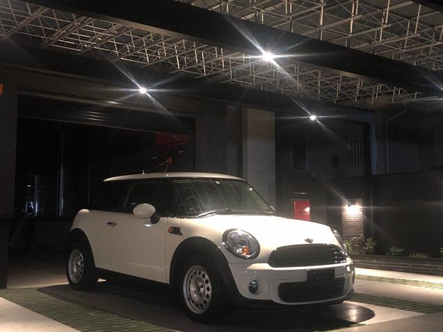 ＭＩＮＩ ワン　６速マニュアル・禁煙・ＥＴＣ・フロントフォグランプ・リアフォグランプ・ＡＵＸ端子・電動格納ミラー・１５インチホイール・ＣＤ・ラジオ・プッシュスタート・１．６リッターＮＡエンジン４気筒（22枚目）