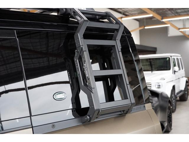 ディフェンダー １１０Ｘ－ダイナミックＳＥ　Ｄ３００　純正サテンプロテクティブフィルム／ＢＣ　ＦＯＲＧＥＤ２０インチ／ＰＬＵＭＢ　バンパーガード・ルーフラック・ラダー／エアサス／パノラマルーフ／ブラックエクステリアパック／ドラレコ／レーダー（12枚目）