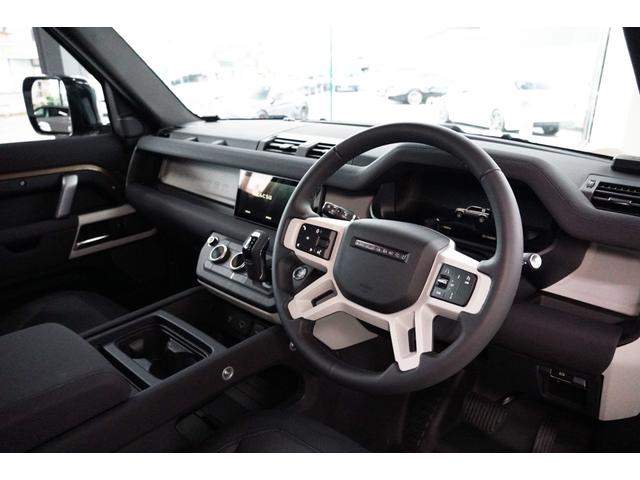 ディフェンダー １１０Ｘ－ダイナミックＳＥ　Ｄ３００　純正サテンプロテクティブフィルム／ＢＣ　ＦＯＲＧＥＤ２０インチ／ＰＬＵＭＢ　バンパーガード・ルーフラック・ラダー／エアサス／パノラマルーフ／ブラックエクステリアパック／ドラレコ／レーダー（17枚目）