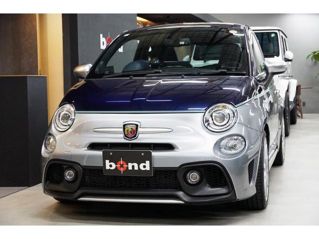 アバルト695 リヴァーレ ベースグレード 社外ナビ・TV/バックカメラ/専用カラー/専用インテリアトリム/アクラポ/17インチAW(6枚目)