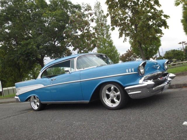 シボレーベルエア フルレストア　ベンチシート（2枚目）