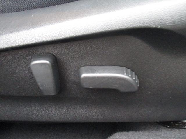 ご来店前にお電話頂けましたら、到着までのお時間、車両の取り置きをしてお待ちさせて頂きます。お気軽にお申し付け下さい。