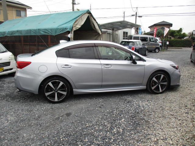 お客様とは堅苦しい間柄ではなく、気兼ねなく相談していただける担当で有りたいとスタッフ一同心掛けております!はじめの問合せから納車後の質問や相談など、何でもご連絡下さい☆