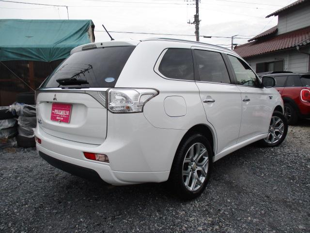 MITSUBISHI OUTLANDER PHEV G PREMIUM PACKAGE