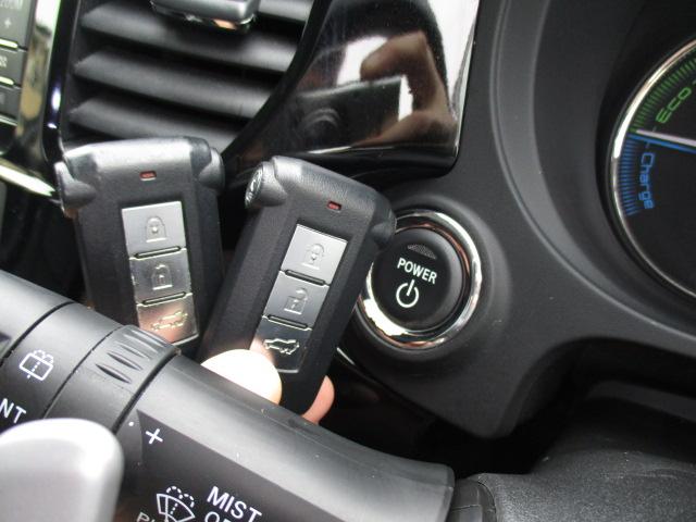 MITSUBISHI OUTLANDER PHEV G PREMIUM PACKAGE