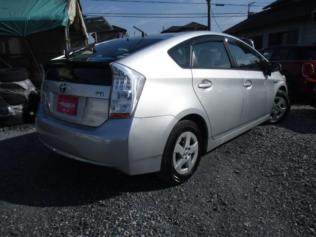 プリウス S LEDエディション 特別仕様車 SDナビ 地デジ CD バックカメラ スマートキー プッシュスタート ETC 純正15アルミ LEDライト フォグ ウインカー付きミラー オートエアコン ドアバイザー プライバシーガラス(2枚目)