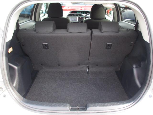 アクア Ｓ　１年間走行無制限保証付　純正ＳＤナビ　地デジ　ＢＴオーディオ　ＣＤ　ＡＵＸ　バックカメラ　シートヒーター　オートエアコン　スマートキー　プッシュスタート　ＥＴＣ　オートライト　リアスポイラー（7枚目）