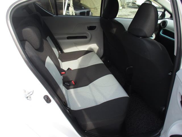 アクア Ｓ　１年間走行無制限保証付　純正ＳＤナビ　地デジ　ＢＴオーディオ　ＣＤ　ＡＵＸ　バックカメラ　シートヒーター　オートエアコン　スマートキー　プッシュスタート　ＥＴＣ　オートライト　リアスポイラー（10枚目）